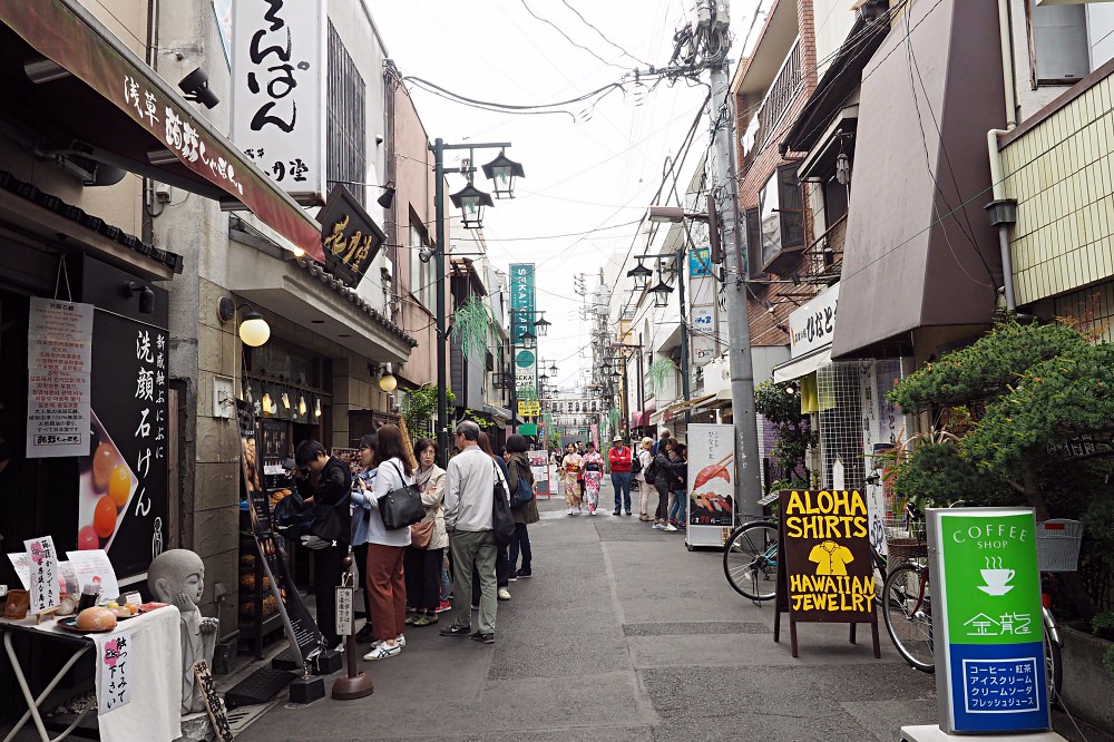 東京淺草 | 花月堂菠蘿麵包/豐福黑毛和牛咖哩麵包/淺草メンチ炸肉餅