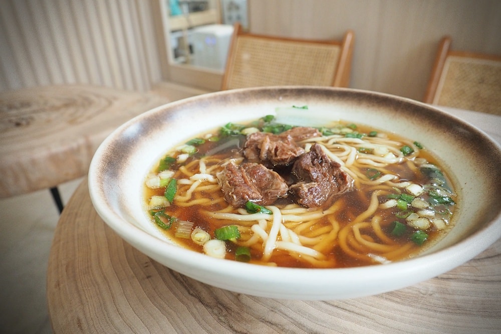 台中北屯 | 青燕焙煎所 AOIWA Coffee。手作牛肉麵/自家烘焙咖啡/台中捷運文心中清站