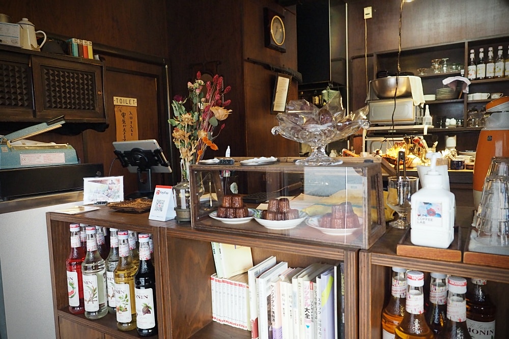 長野松本 | 珈琲茶房かめのや。哈密瓜冰淇淋蘇打/60年歷史咖啡廳/昭和風格喫茶店