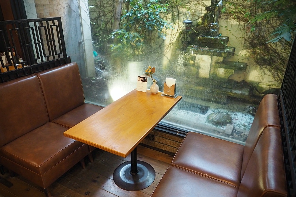 長野松本 | 珈琲茶房かめのや。哈密瓜冰淇淋蘇打/60年歷史咖啡廳/昭和風格喫茶店