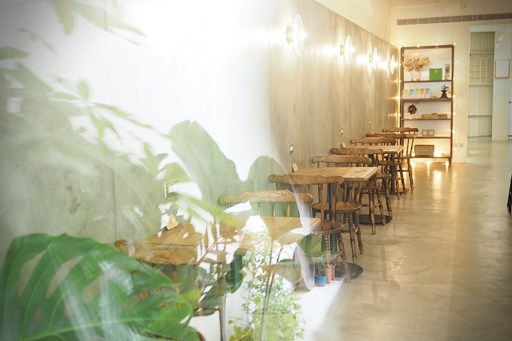 新竹 | 自然產販豆所 coffee & roaster。自烘咖啡專賣/文青質感老宅/城隍廟周邊 - 第5張圖 新竹 | 自然產販豆所 coffee & roaster。自烘咖啡專賣/文青質感老宅/城隍廟周邊