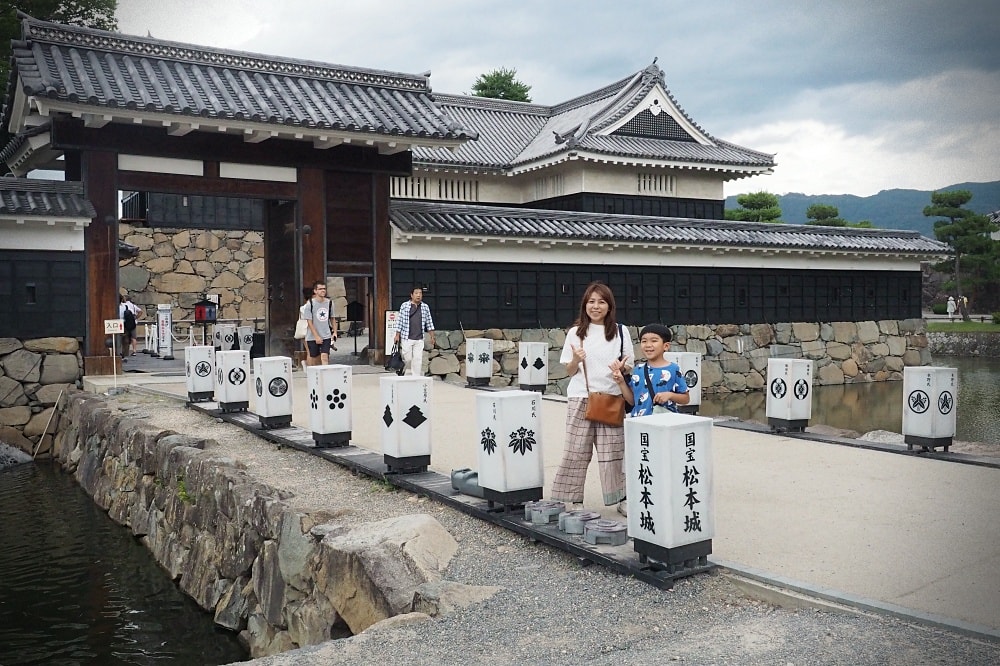 長野松本 | 松本市周邊散策。春夏秋冬布丁、竹風堂銅鑼燒/國寶松本城/四柱神社