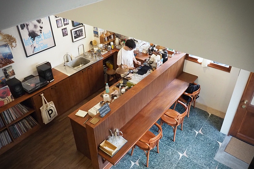 嘉義 | 咖啡一派 The Coffee Folks。音樂電影咖啡/南洋風味星馬美食/老派咖啡館