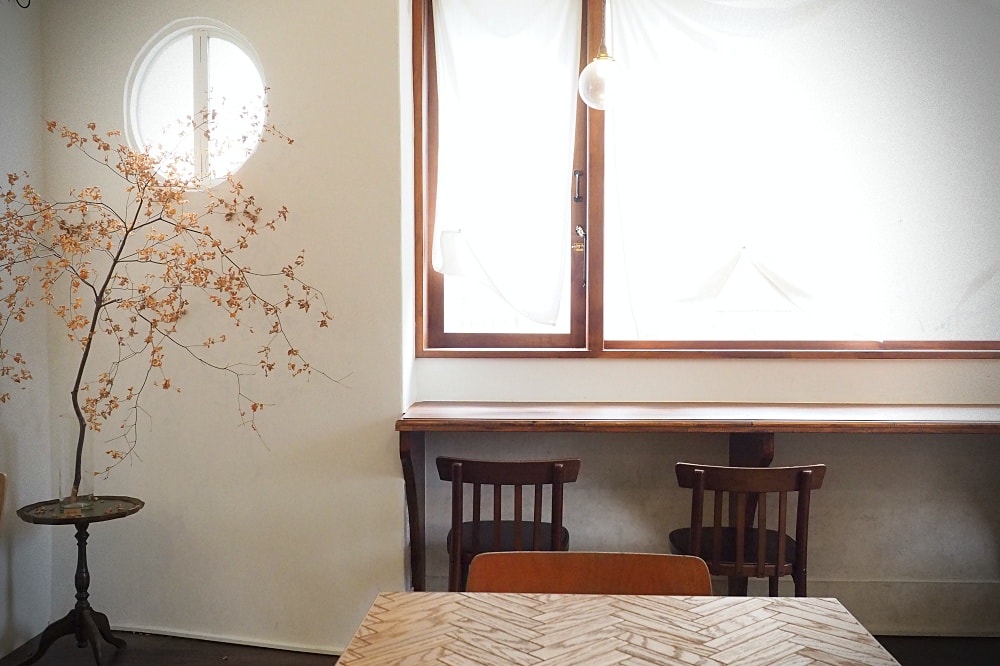 嘉義 | 咖啡一派 The Coffee Folks。音樂電影咖啡/南洋風味星馬美食/老派咖啡館