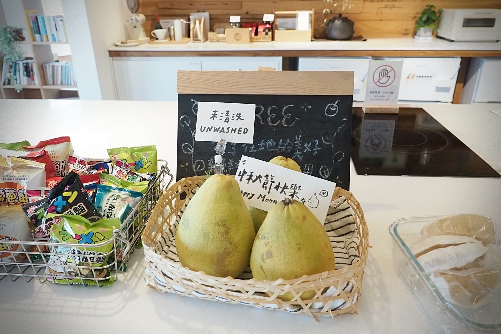 台中市 | 路得行旅國際青年旅館。文青質感旅店/Room Room市集/台中車站對面