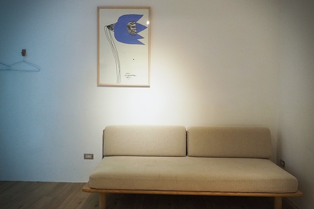 台中市 | 路得行旅國際青年旅館。文青質感旅店/Room Room市集/台中車站對面