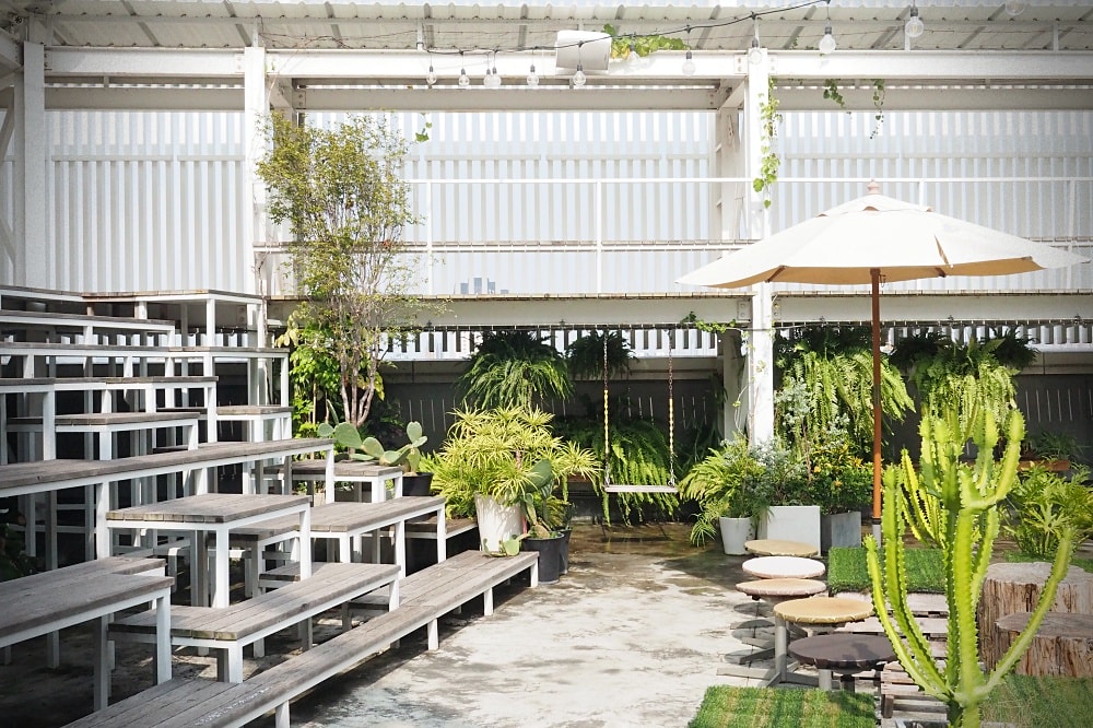 台中市 | 路得行旅國際青年旅館。文青質感旅店/Room Room市集/台中車站對面