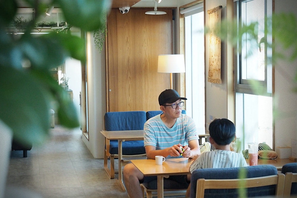 台中市 | 路得行旅國際青年旅館。文青質感旅店/Room Room市集/台中車站對面