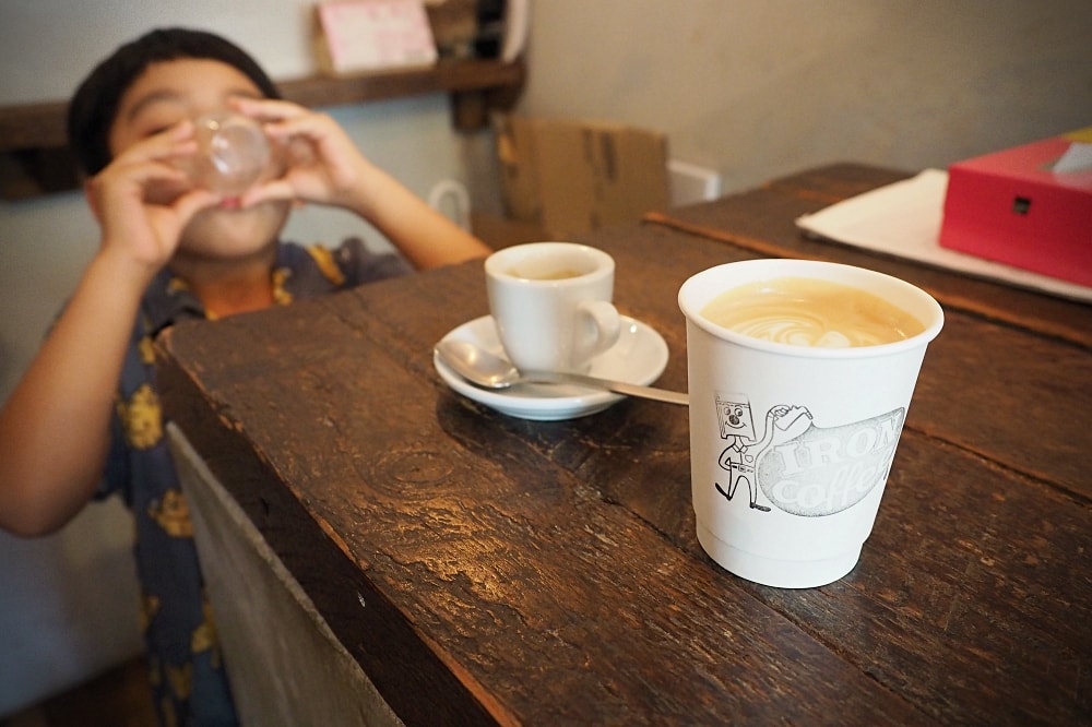 東京世田谷 | IRON COFFEE。工業風咖啡烘焙/外帶咖啡專門店/近豪德寺