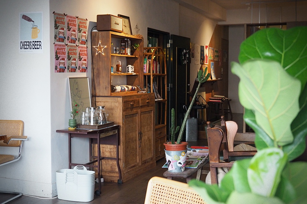 台北中山 | 點二咖啡 •2 coffee studio。必點人氣奶油卡布/小眼睛巧克力戚風/老公寓咖啡