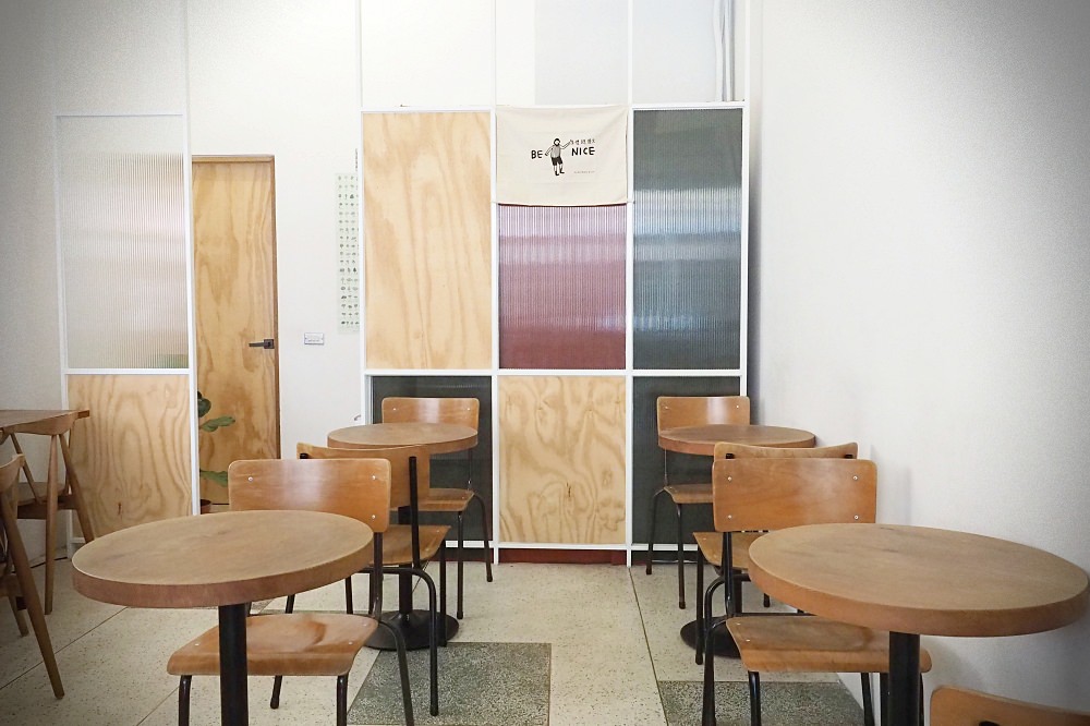 桃園中壢 | 著手咖啡 Coffee Intro in Taoyuan。自家烘焙/手作輕食甜點/文青風格咖啡廳