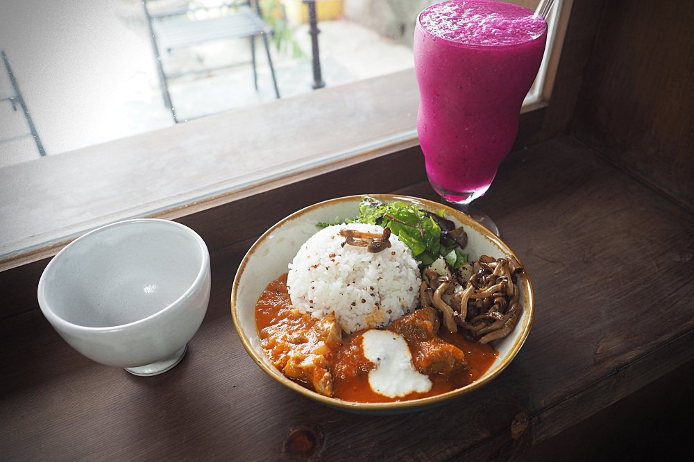花蓮新城 | 龍宮LONGGONE CAFE。早午餐甜點/閱讀選物/七星潭咖啡店