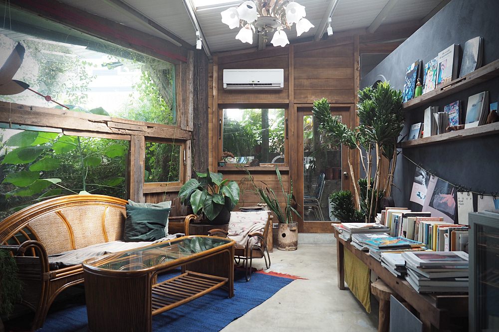 花蓮新城 | 龍宮LONGGONE CAFE。早午餐甜點/閱讀選物/七星潭咖啡店